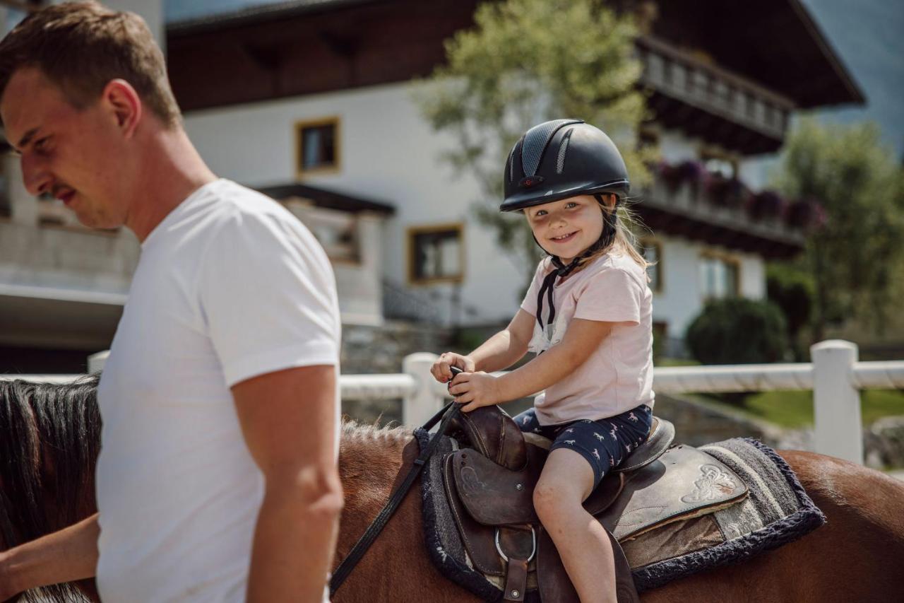 Lerchs Landhotel Sankt Johann im Pongau Exterior foto